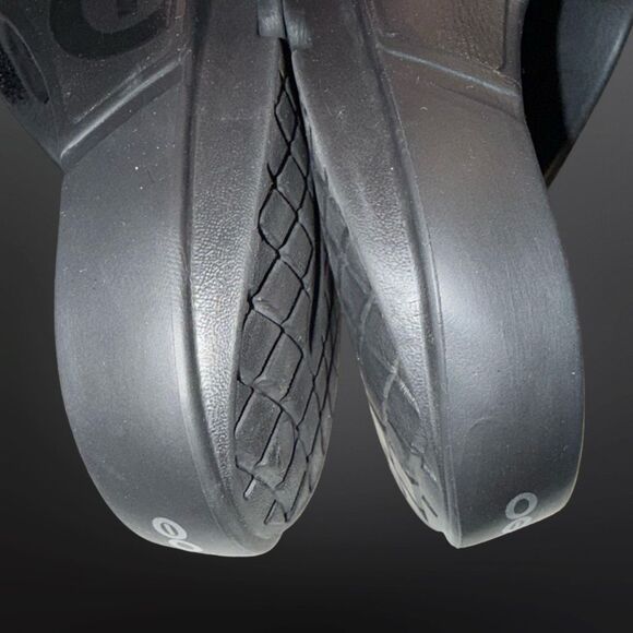 Adult Unisex Oofos OOLALA Matte Black Recovery Sandals Size M12 W14 - Picture 11 of 11